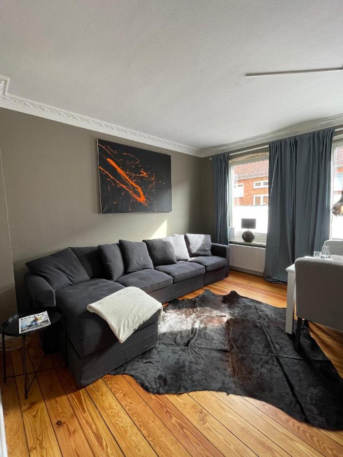 Altbaucharme Deluxe Mit Balkon In Zentraler Lage Apartment Kiel Bagian luar foto